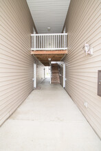 406 S Church St in St. Peters, MO - Foto de edificio - Building Photo