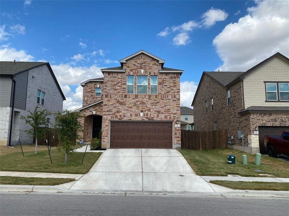 4416 Avellino Dr in Round Rock, TX - Building Photo