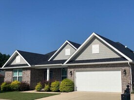 305 Brighton Cv in Freeport, FL - Building Photo