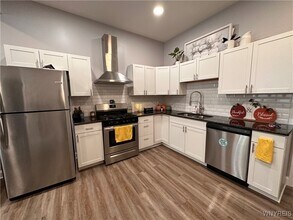 1988 South Park Ave in Buffalo, NY - Building Photo - Building Photo