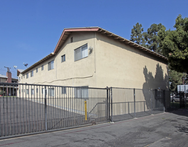 12551 Kensington Ln in Garden Grove, CA - Building Photo - Building Photo