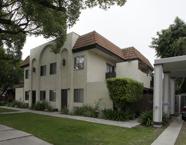 212 E Broadway in Anaheim, CA - Building Photo - Building Photo