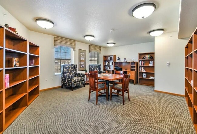 property at 3215 W Mt Hope Ave