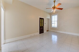 1619 Ursuline St in Galveston, TX - Building Photo - Building Photo