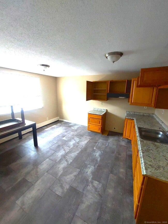 63 Huntington St in Hartford, CT - Building Photo - Building Photo