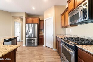 28416 N 25th Dale in Phoenix, AZ - Building Photo