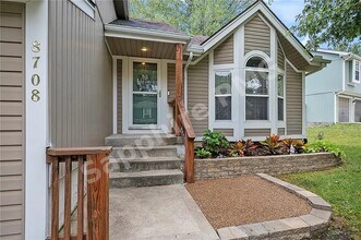 8707 N Wheaton Ct in Kansas City, MO - Building Photo - Building Photo