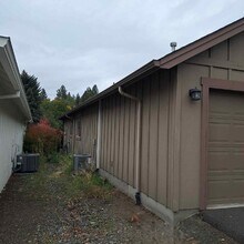 20348 Chase Rd in Bend, OR - Building Photo - Building Photo