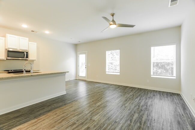 5400 Cedar Creek Dr in Bessemer, AL - Building Photo - Building Photo