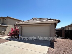11025 W Mountain View Dr in Avondale, AZ - Foto de edificio - Building Photo
