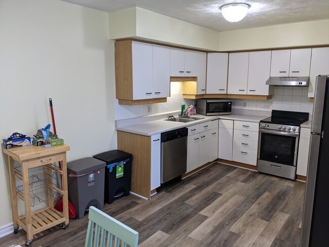 152 Maypoint Rd in Charlottetown, PE - Building Photo - Building Photo