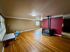 7111 N Dakota St in Spokane, WA - Building Photo - Building Photo