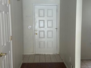 10 Kensington Way in Middletown, NY - Foto de edificio - Building Photo