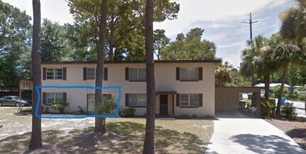 303 3rd St in Tybee Island, GA - Building Photo - Building Photo