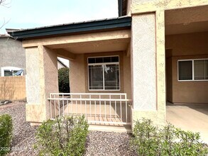 3464 E Thornton Ave in Gilbert, AZ - Foto de edificio - Building Photo