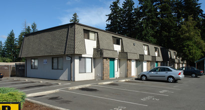 Tall Tree Apartments in Salem, OR - Building Photo - Building Photo