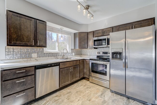 property at 2309 Ida Dr