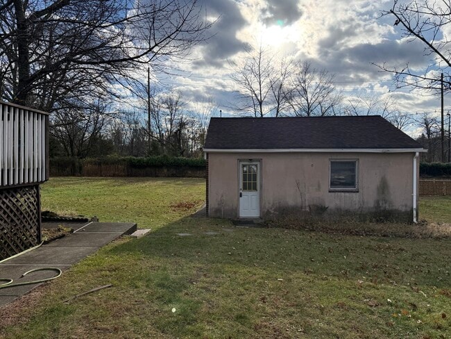 49 Orris Ave in Piscataway, NJ - Building Photo - Building Photo