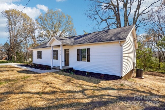 132 Shady Grove Rd in Kings Mountain, NC - Building Photo - Building Photo