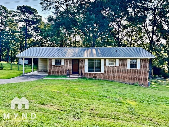 933 Arcadia Cir