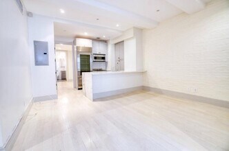 43 W 27th St in New York, NY - Building Photo - Building Photo