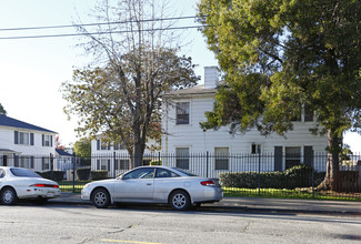 3031 62nd Ave in Oakland, CA - Foto de edificio - Building Photo