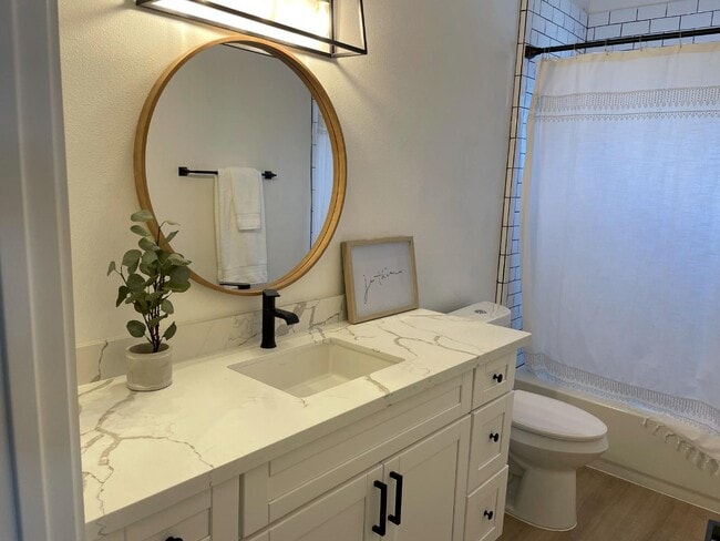 property at 198 Via del Sol Via