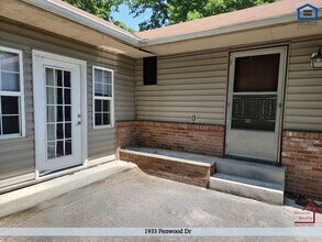 1933 Fenwood Dr in Knoxville, TN - Foto de edificio - Building Photo