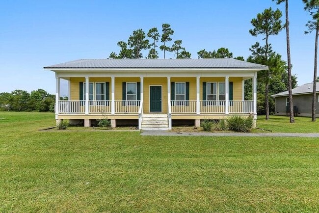 property at 105 Cecelia St
