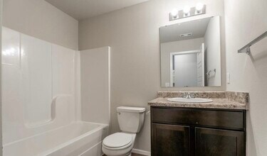 1239 Oak St in Lincoln, AR - Building Photo - Building Photo