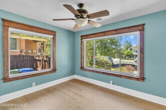 525 E Willis St in Prescott, AZ - Building Photo - Building Photo