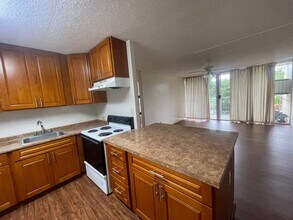 95-014 Waihonu St in Mililani, HI - Building Photo - Building Photo