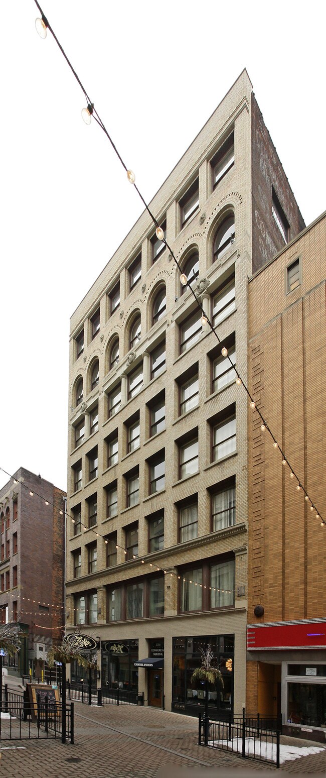 The Commercial Building in Cleveland, OH - Foto de edificio - Building Photo