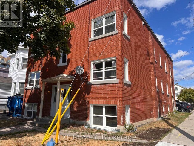 75 Holland Ave in Ottawa, ON - Building Photo - Building Photo