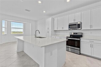 5807 Double Eagle Cir, Unit 4641 in Ave Maria, FL - Building Photo - Building Photo