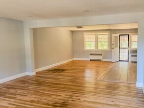 1031 E Lake Ave in Baltimore, MD - Building Photo - Building Photo