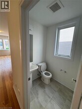 19 Lemon Ave in Thorold, ON - Building Photo - Building Photo