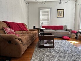 27 Brackett St, Unit 27 Brackett St in Boston, MA - Building Photo