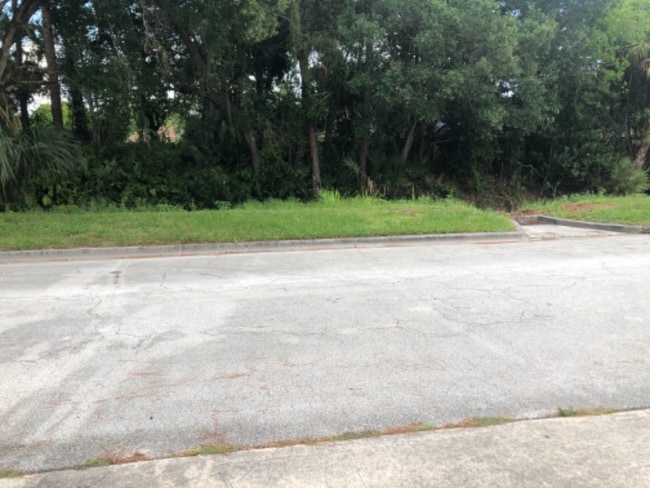 5007 Eastwood Dr in Fort Pierce, FL - Building Photo - Building Photo