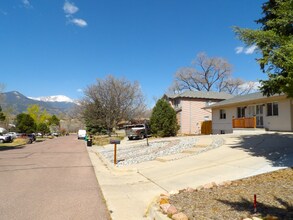 1806 Koshare St in Colorado Springs, CO - Building Photo - Building Photo