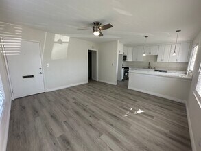 240 W Collins Ave in Orange, CA - Building Photo - Building Photo