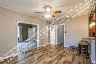 1112 Main St in Jewell, IA - Building Photo - Building Photo