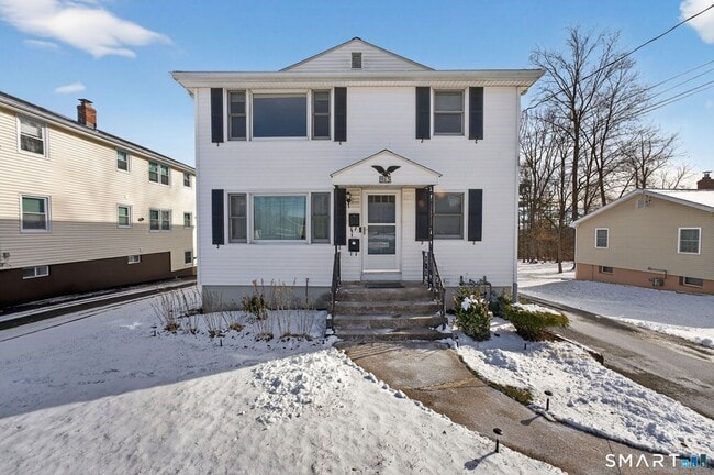 985 Slater Rd, Unit 2 in New Britain, CT - Building Photo - Building Photo