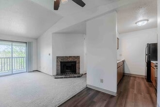 Hamlet Apartments in West Des Moines, IA - Building Photo - Building Photo