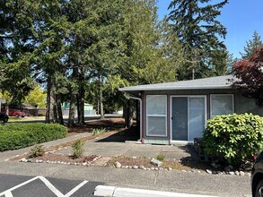 5907 79th St W in Lakewood, WA - Building Photo - Building Photo