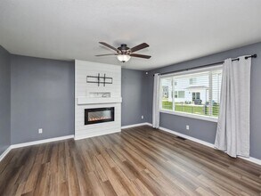 610 NE Whitetail Dr in Ankeny, IA - Building Photo - Building Photo