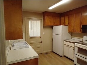 5610 Blackwell Ave in North Charleston, SC - Building Photo - Building Photo