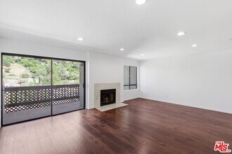 2018 Griffith Park Blvd in Los Angeles, CA - Building Photo - Building Photo