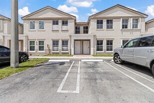 9187 Fontainebleau Blvd in Miami, FL - Building Photo