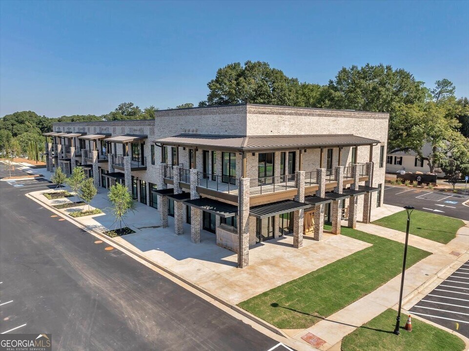 1009 Northside Dr-Unit -211 in Perry, GA - Building Photo